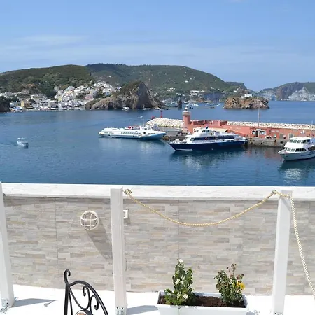 Maridea - La Darsena Ponza